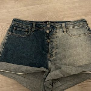 Hollister ultra high rise mom shorts
